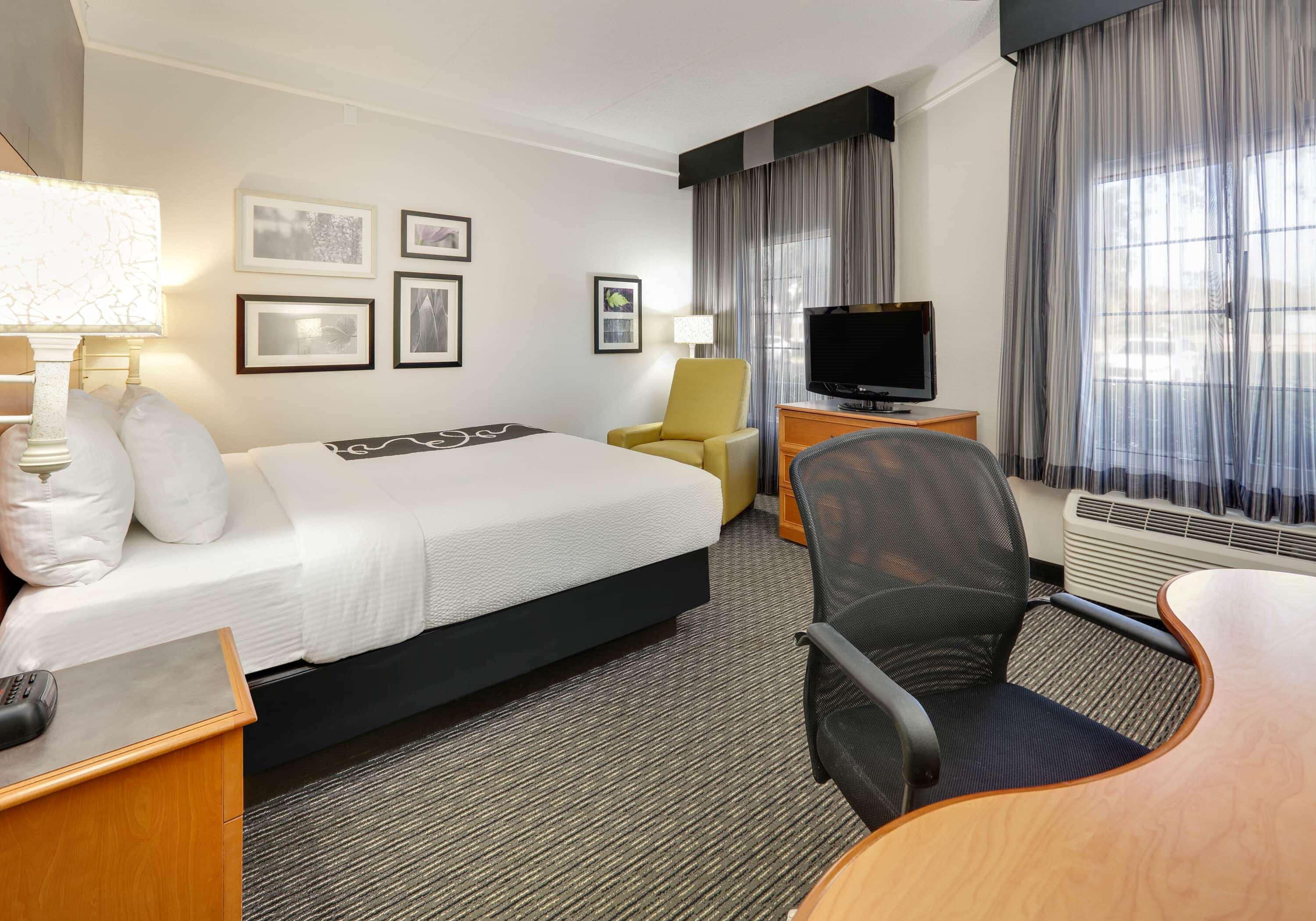 La Quinta By Wyndham Dallas - Addison Galleria Luaran gambar
