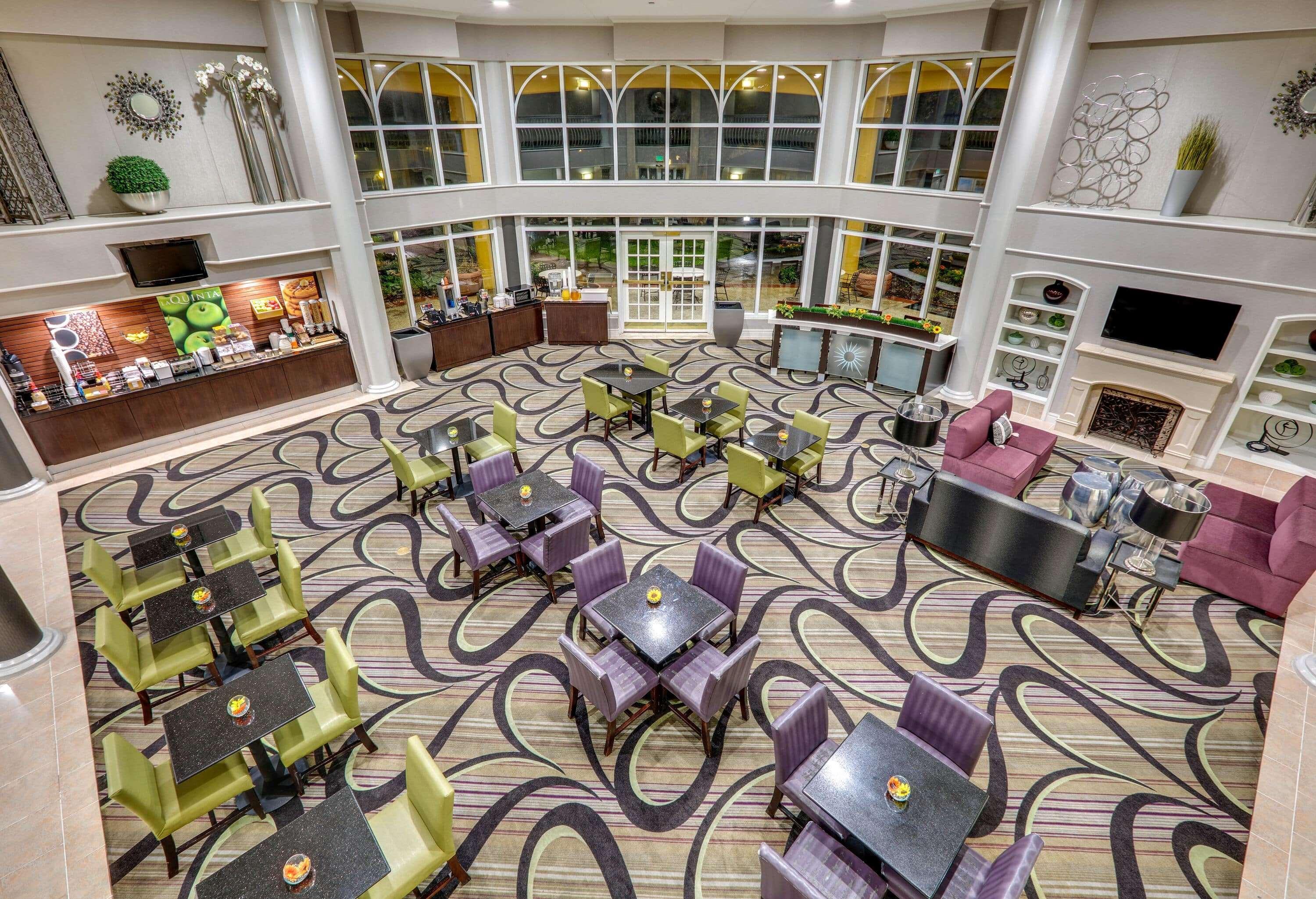 La Quinta By Wyndham Dallas - Addison Galleria Luaran gambar