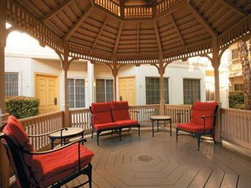 La Quinta By Wyndham Dallas - Addison Galleria Luaran gambar