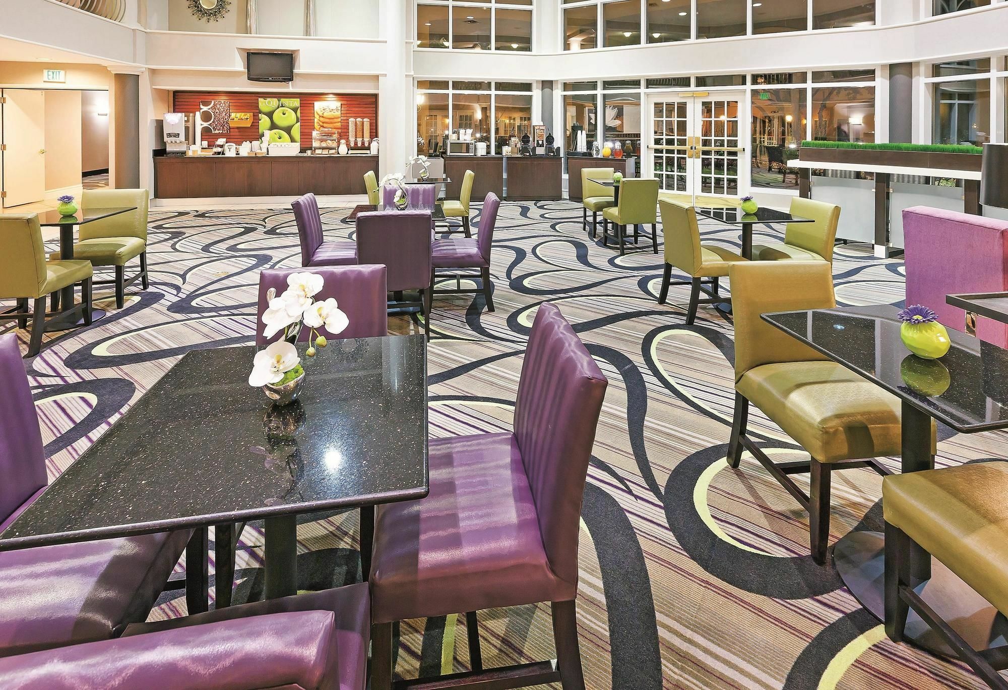 La Quinta By Wyndham Dallas - Addison Galleria Luaran gambar